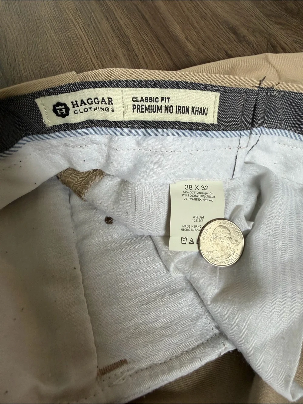 Haggar Pants Mens 38x32 Classic Fit Premium No Iron Khaki Flex Flat Front Tan